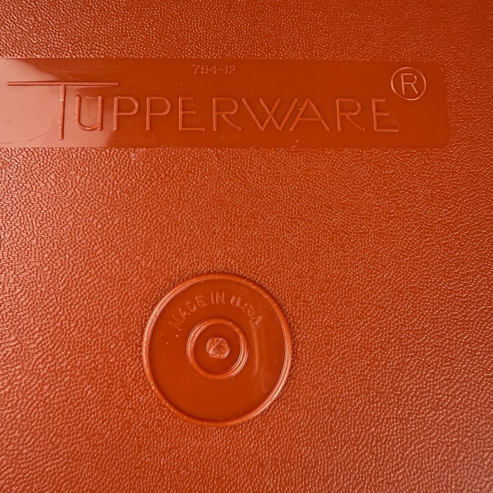 VTG TUPPERWARE Set Of 4 Rectangular Containers W/ Lids Sheer/Paprika - Picture 10 of 16